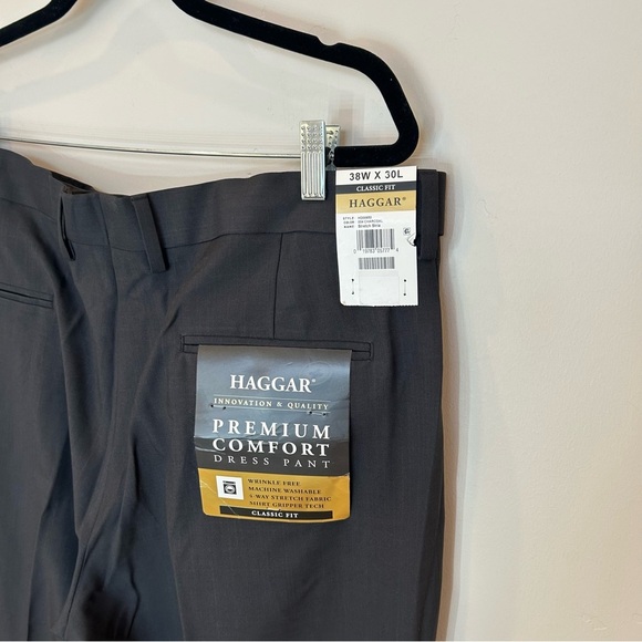 Men’s Haggar Premium Comfort Dress Pants, Charcoal, 38x30 - Picture 7 of 9
